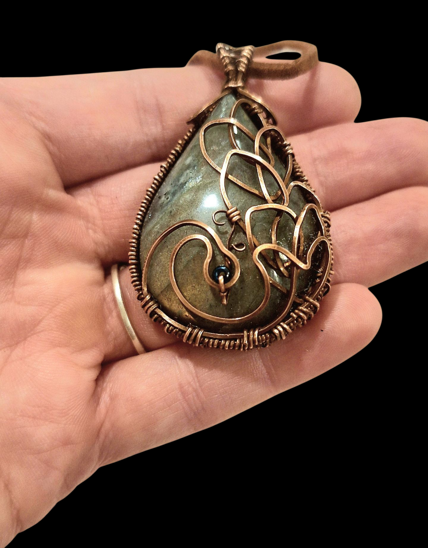 Labradorite Peacock