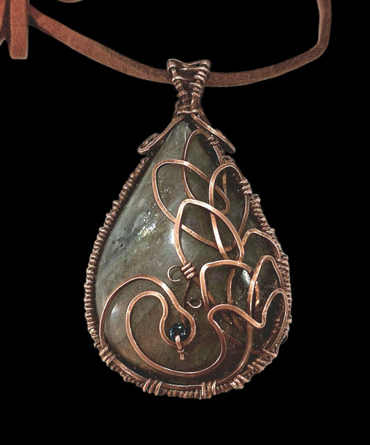 Labradorite Peacock